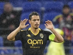 法国足球明星维萨姆·本·耶德(Wissam Ben Yedder)在性侵犯指控审判前仍逍遥法外